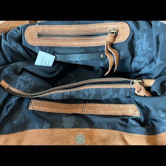 Berkeley Fringe Suede Bag - 12th Street by Cynthia Vincent - Picture 3 of 4